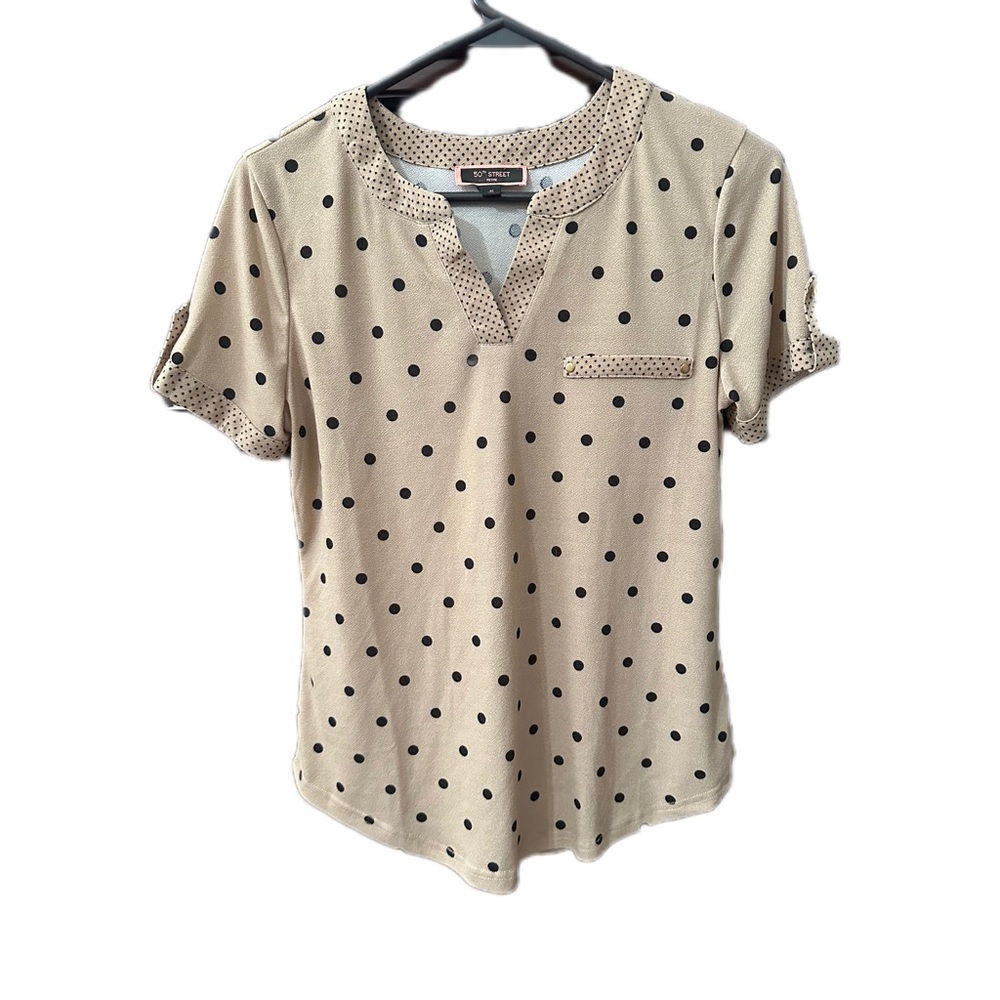 50th Street- petite small- retro tan top with black polka dots and gold studs